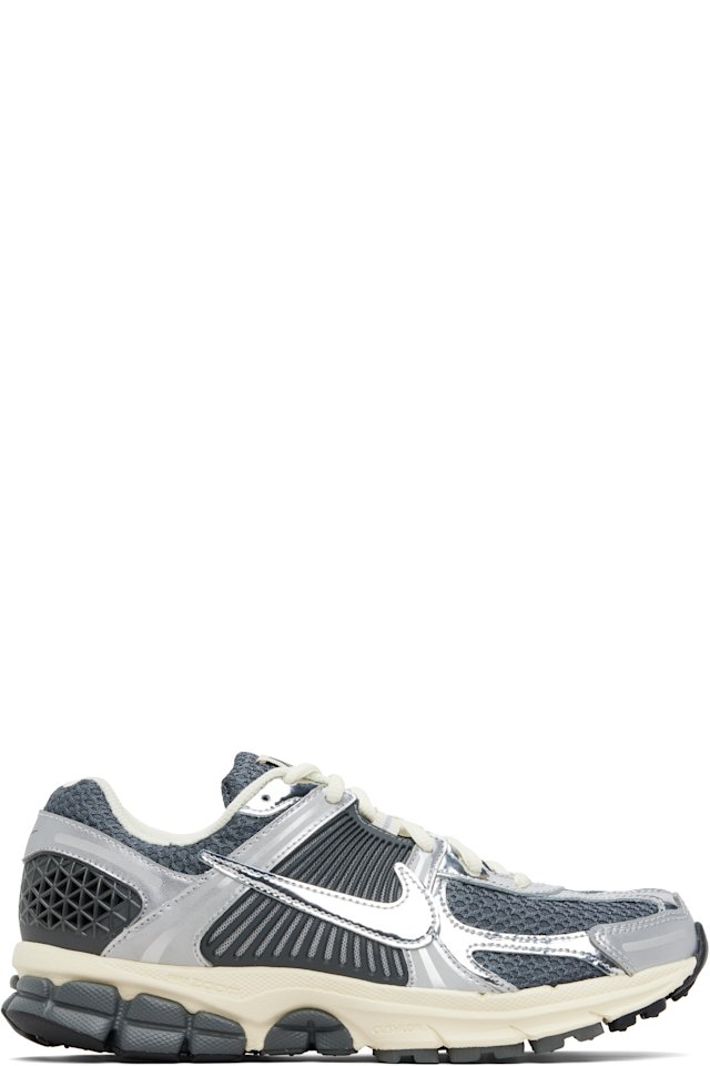 Nike — Gray & Silver Zoom Vomero 5 Sneakers