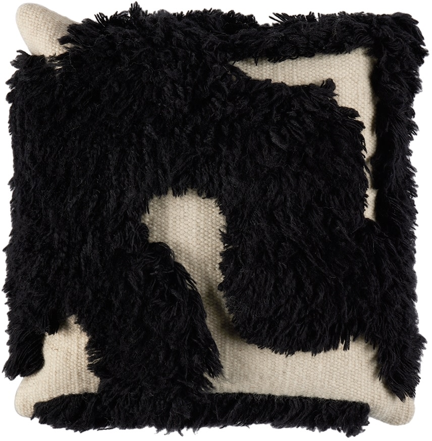 MUSH STUDIOS ブラック＆オフホワイト The Wooly クッション Mush Studios: ブラック＆オフホワイト The Wooly クッション | SSENSE