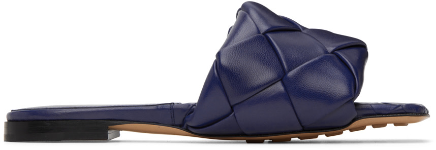 BOTTEGA VENETA スクエアトゥ サンダル ブルー お値下げ中。 Bottega Veneta: ブルー Lido フラットサンダル | SSENSE 日本