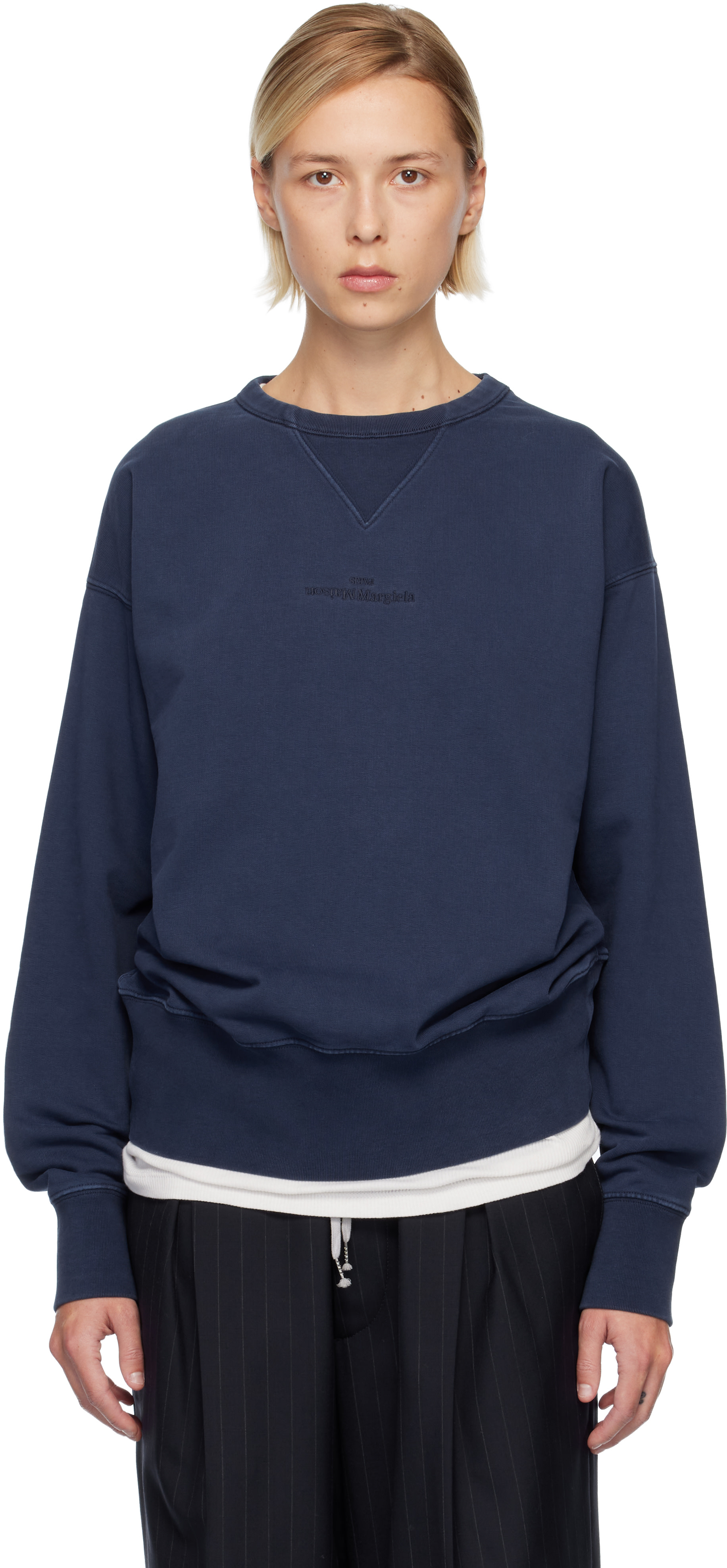 トップス maison martin Margiela Maison Margiela: Navy Embroidered Logo Sweatshirt | SSENSE