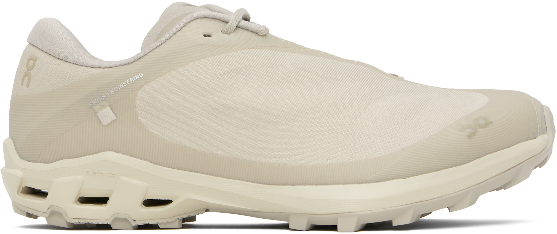 POST ARCHIVE FACTION (PAF): Off-White On Edition Cloudventure Peak POST ARCHIVE FACTION (PAF): Off-White On Edition Cloudventure Peak