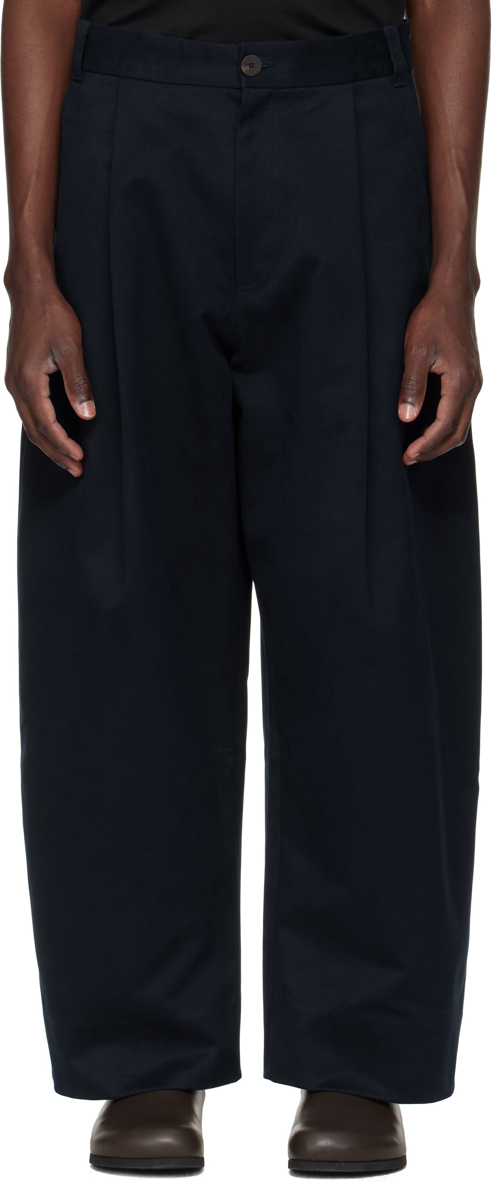 Studio Nicholson: Navy Sorte Trousers | SSENSE