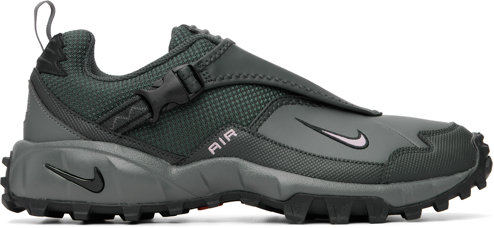 Nike: Gray ACG Phassad Sneakers | SSENSE