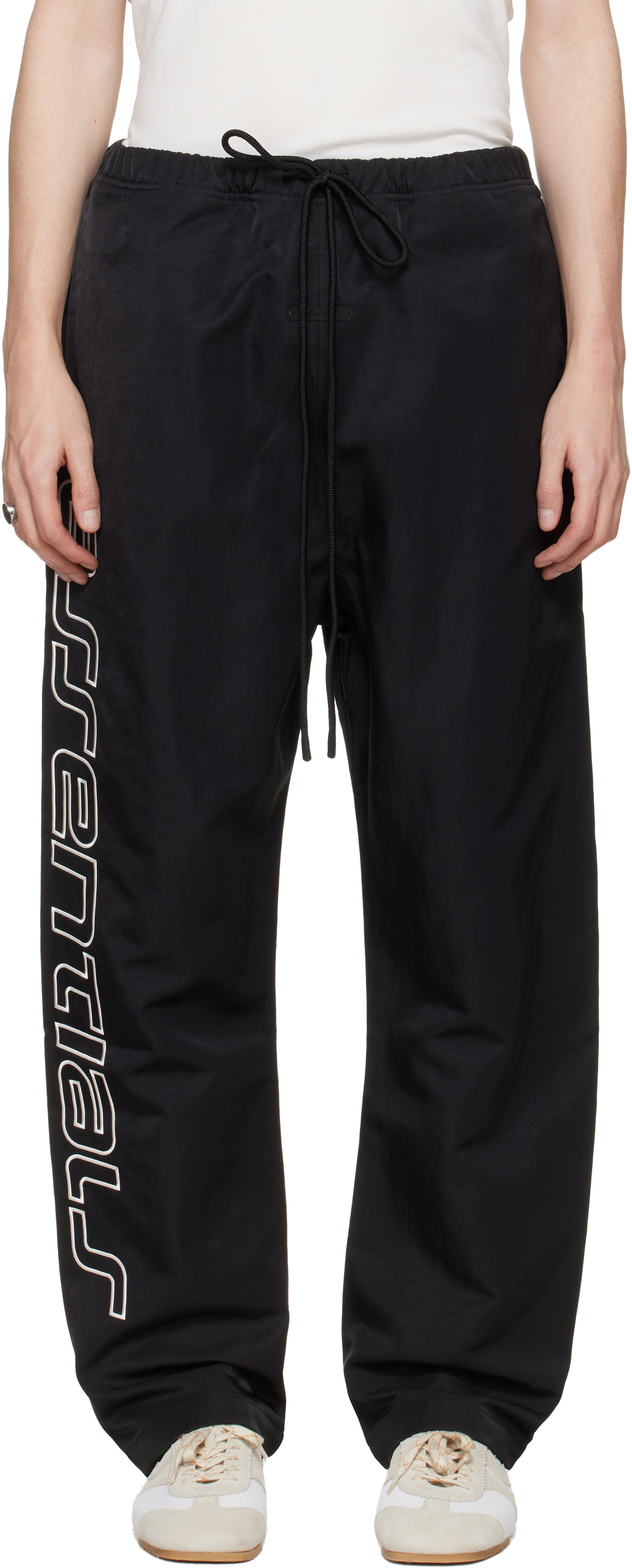 Fear of God ESSENTIALS: ブラック Active Trace Relaxed Drawstring