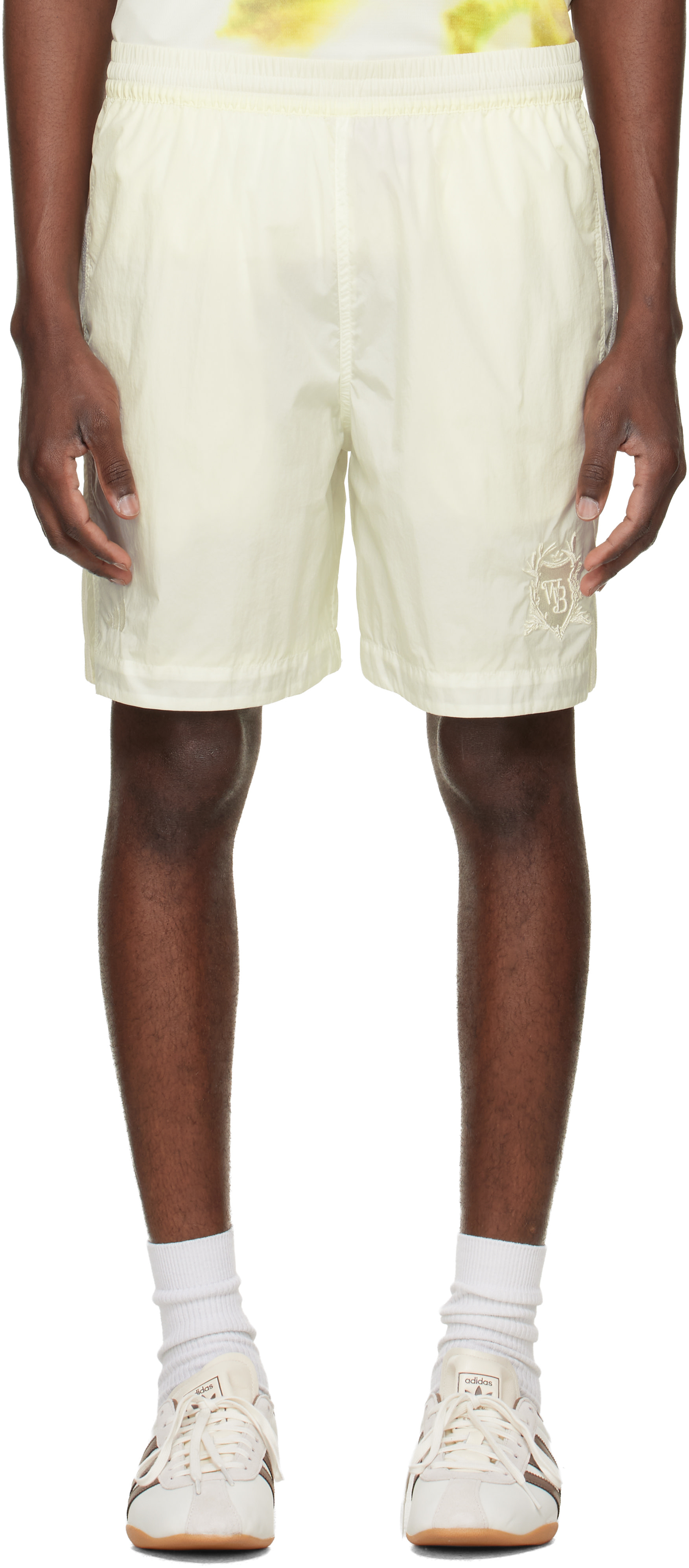 Wales Bonner: オフホワイト adidas Originalsエディション Wales Bonner: オフホワイト adidas Originalsエディション
