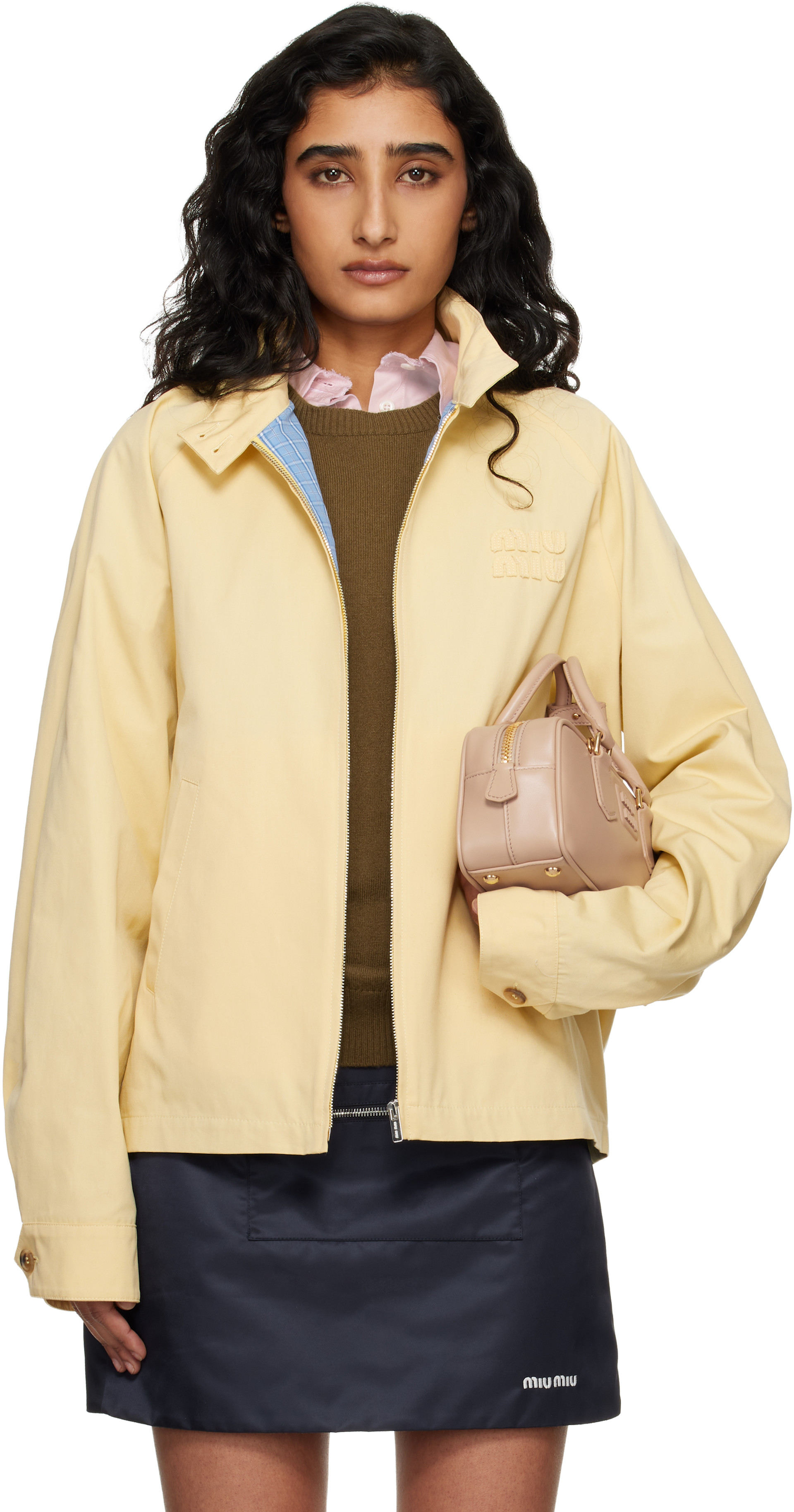 Miu Miu イエロー ナイロン ジャケット Mサイズ Miu Miu: Yellow Logo Appliqué Jacket | SSENSE Canada