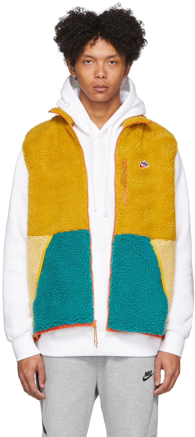 nike sherpa vest