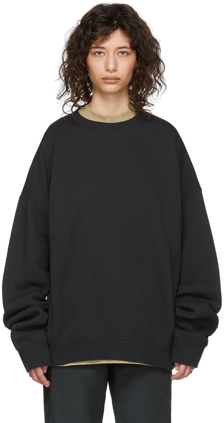 black fleece sweatshirt