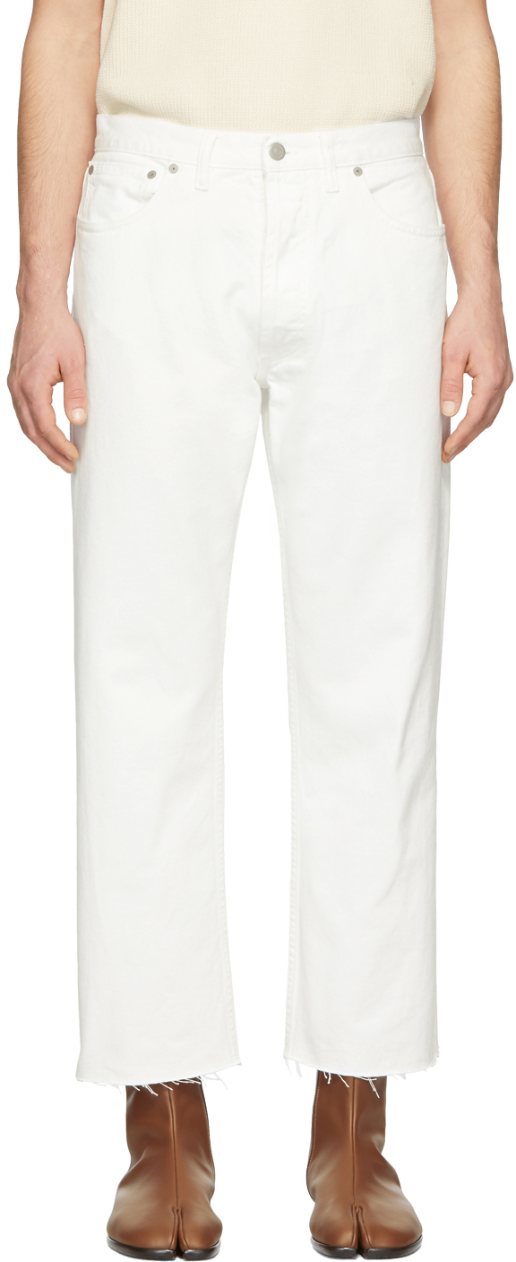 white frayed jeans