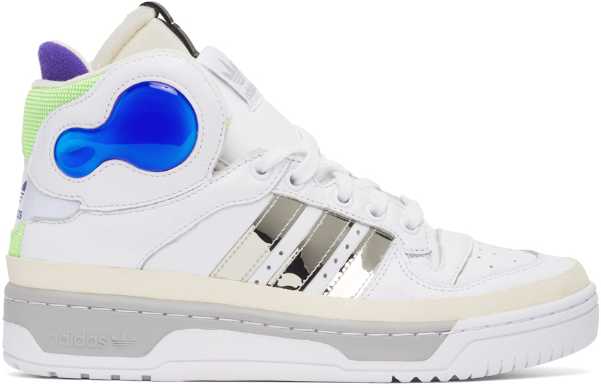 chaussures blanches adidas
