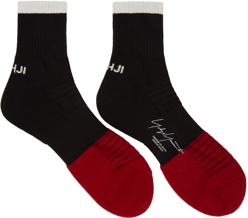 Yohji Yamamoto: Black & Red Logo Ankle Socks | SSENSE