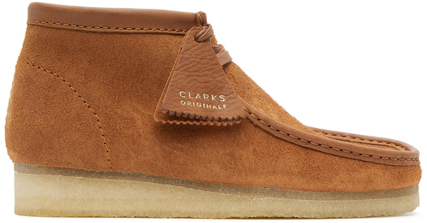 tan wallabee clarks