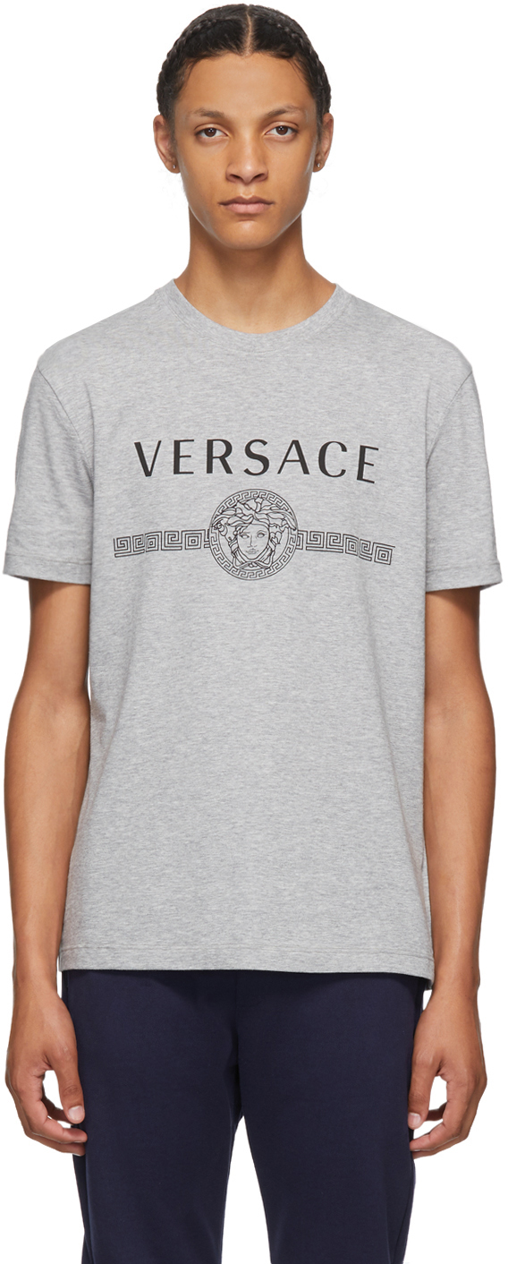 Versace: グレー Medusa ロゴ T シャツ 