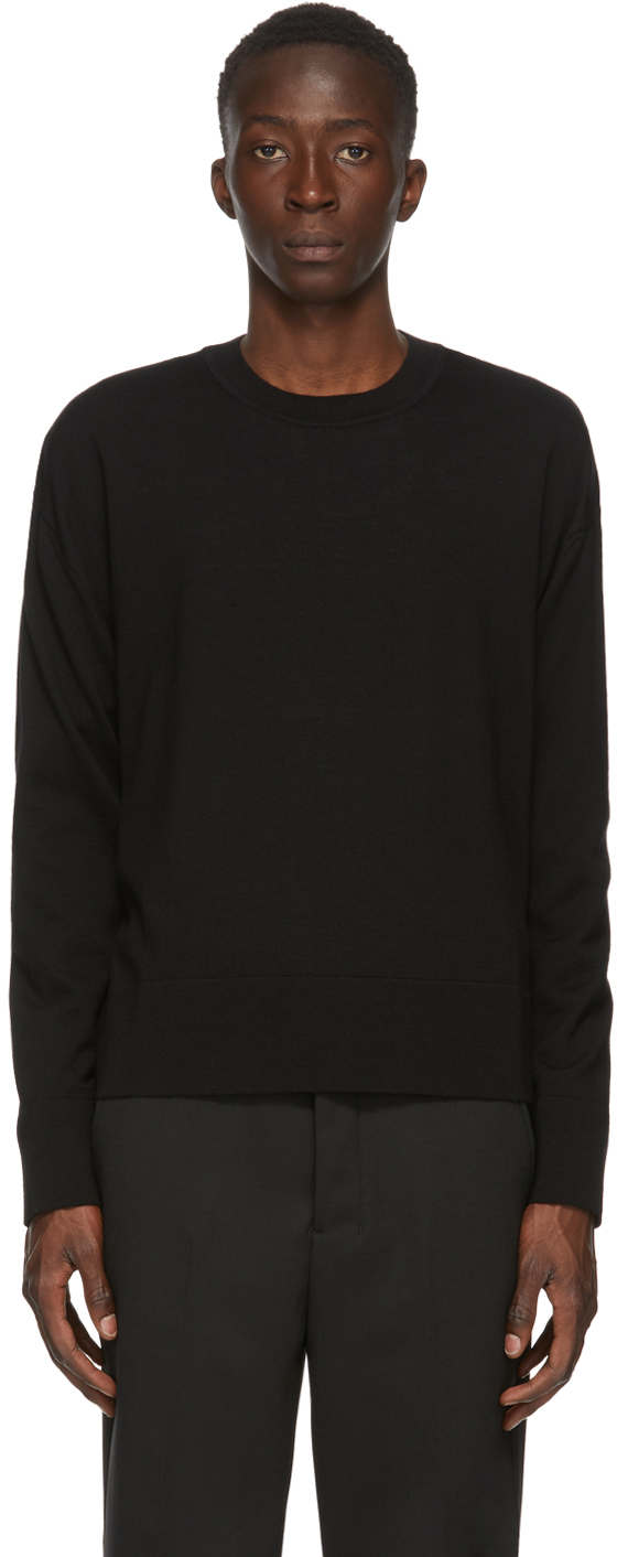 oversized black crew neck sweater