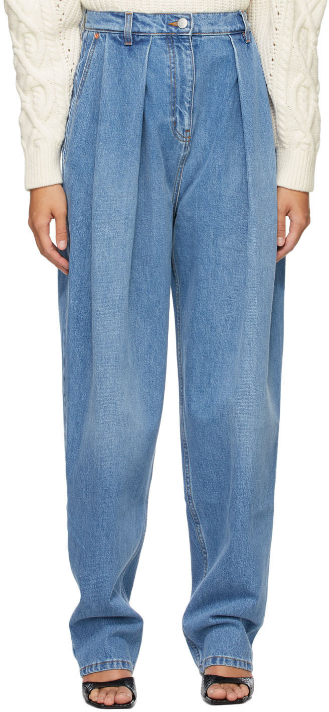 pleated tapered jeans