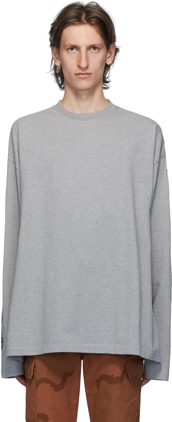 VETEMENTS: Grey Gothic Font Long Sleeve T-Shirt | SSENSE Canada