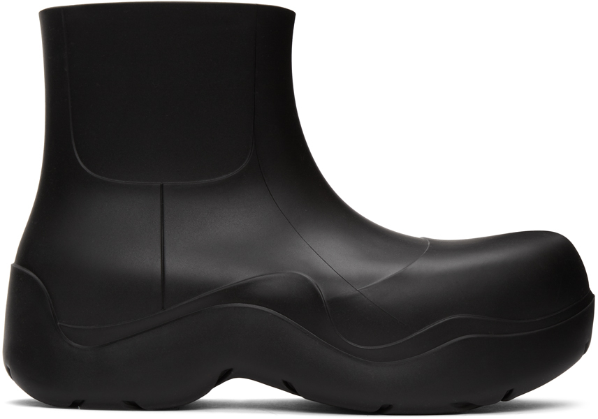Bottega Veneta: ブラック マット The Puddle ブーツ | SSENSE 日本