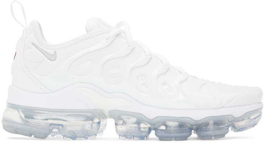 white air vapormax plus sneakers