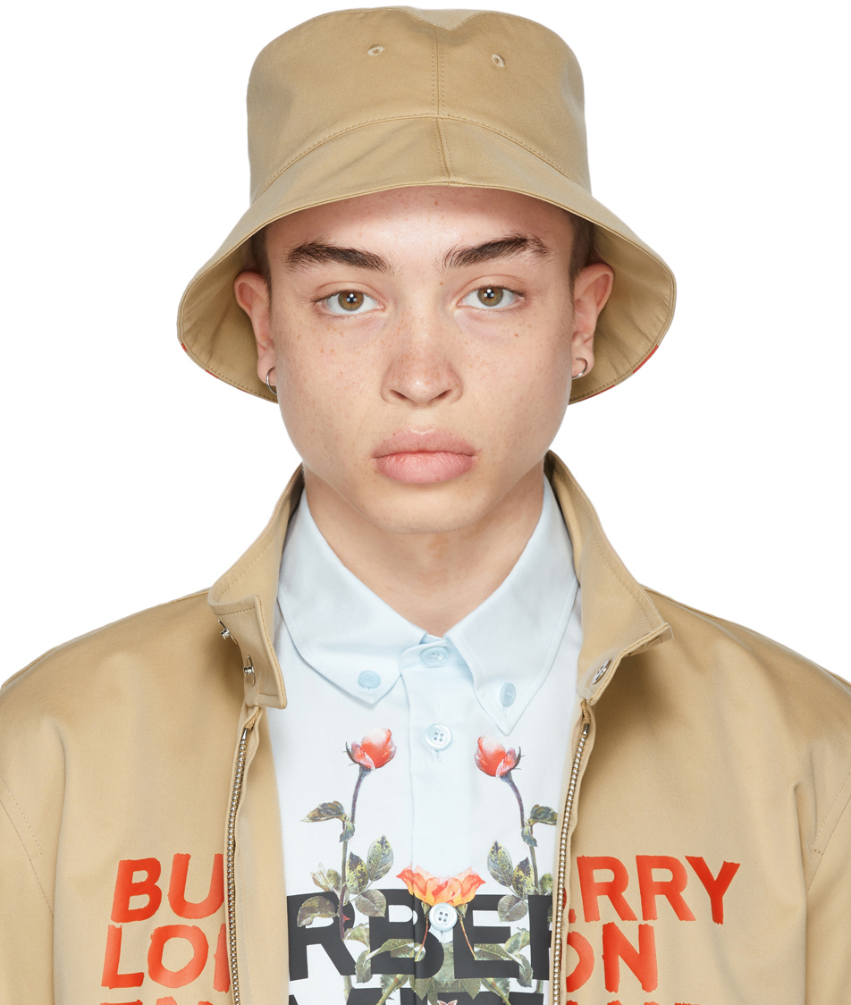 Burberry: リバーシブル ベージュ ロゴ バケット ハット | SSENSE 日本