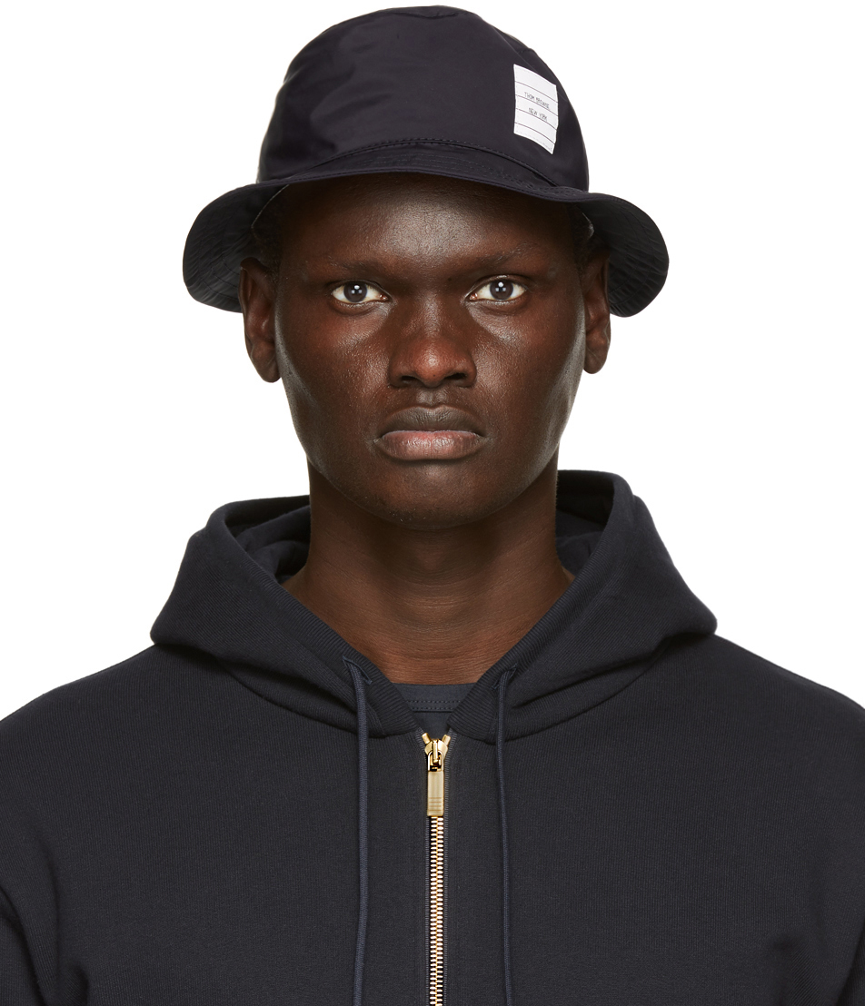 Thom Browne: Navy Classic Bucket Hat | SSENSE Canada