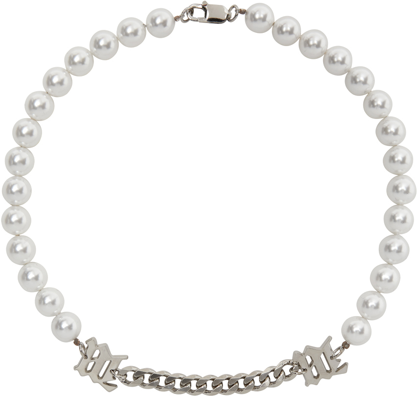 MISBHV: White Pearl & Curb Link 'M' Necklace | SSENSE