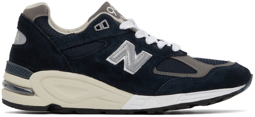 New Balance: Baskets Made In US 990 V2 bleu marine | SSENSE France