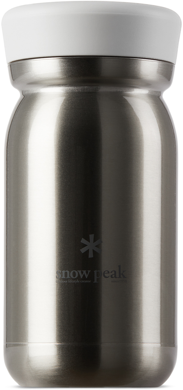 https://img.ssensemedia.com/images/212419M678037_1/snow-peak-silver-milk-vacuum-bottle-350-ml.jpg