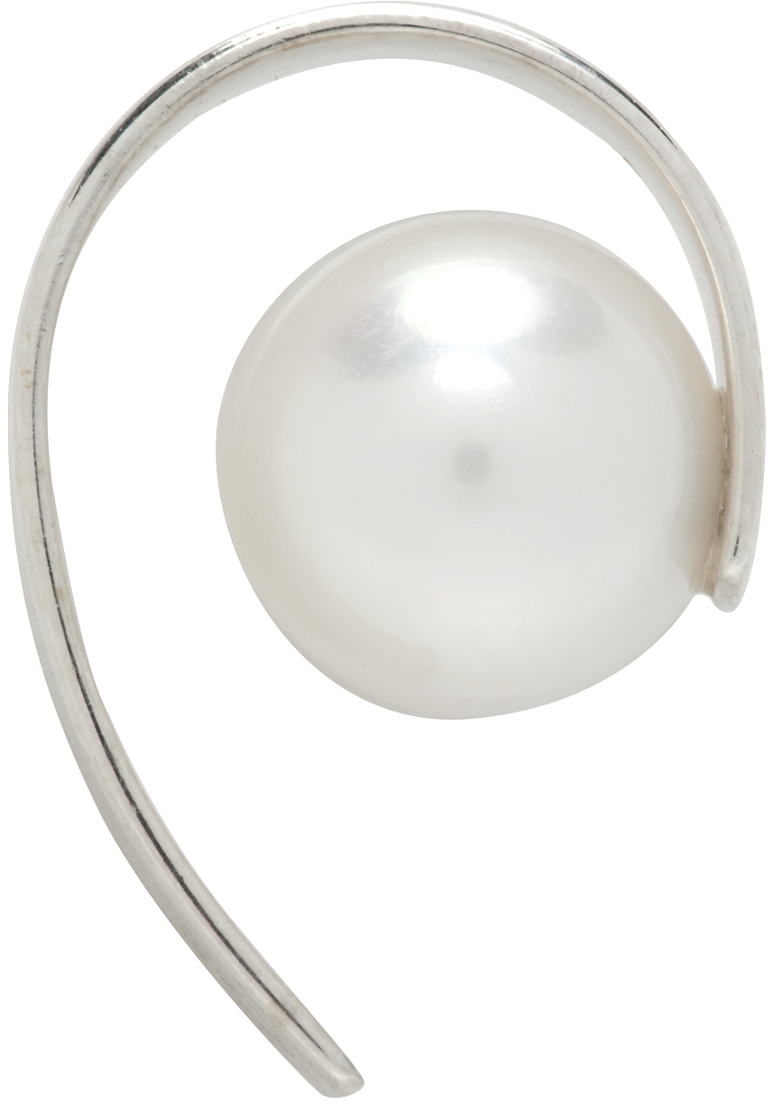 Saskia Diez: Silver Stripe Pearl Ear Cuff | SSENSE