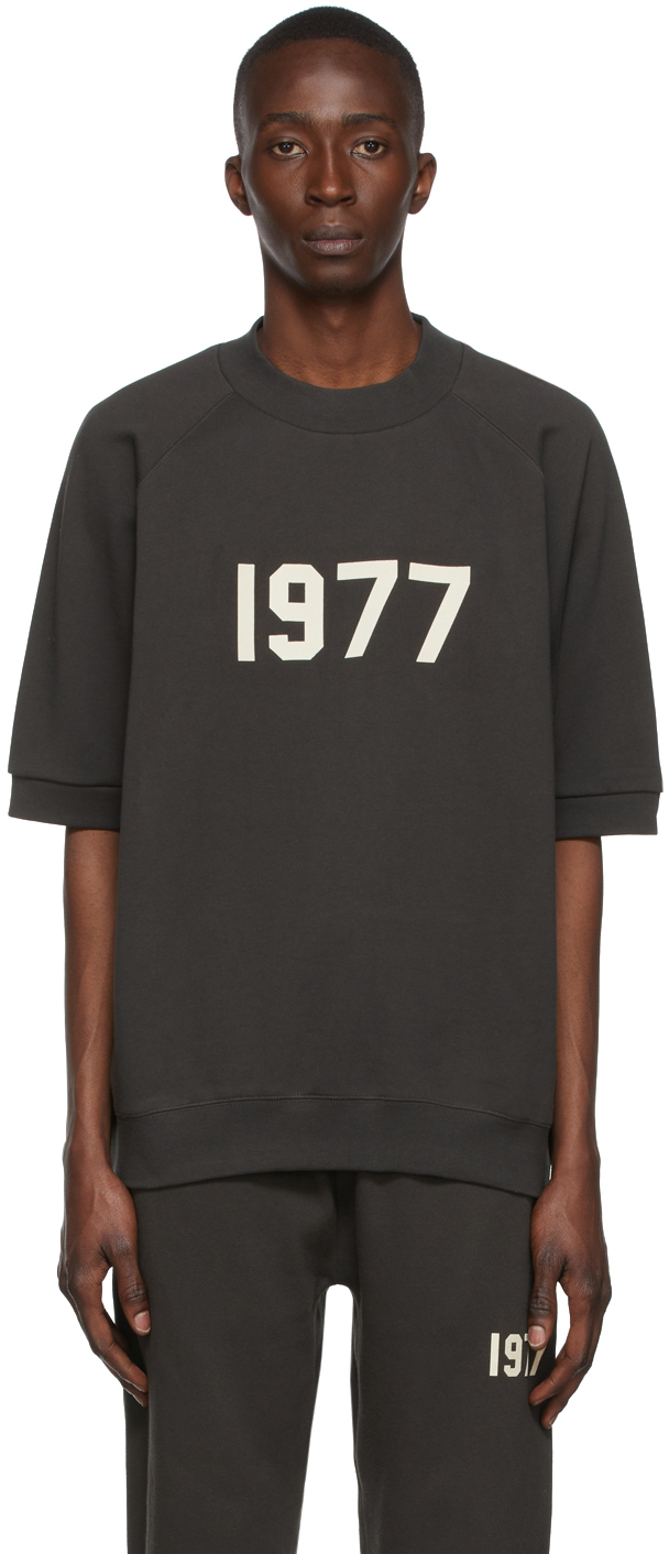 Essentials Black Raglan '1977' Short Sleeve Sweatshirt