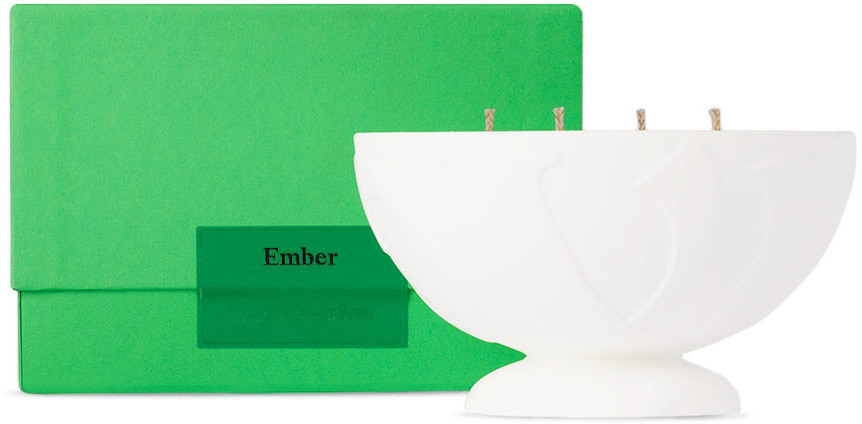 Vyrao Black Ember Candle, 570 G In Na