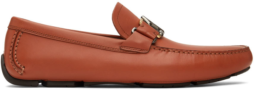 Salvatore Ferragamo メンズ シューズ | SSENSE 日本