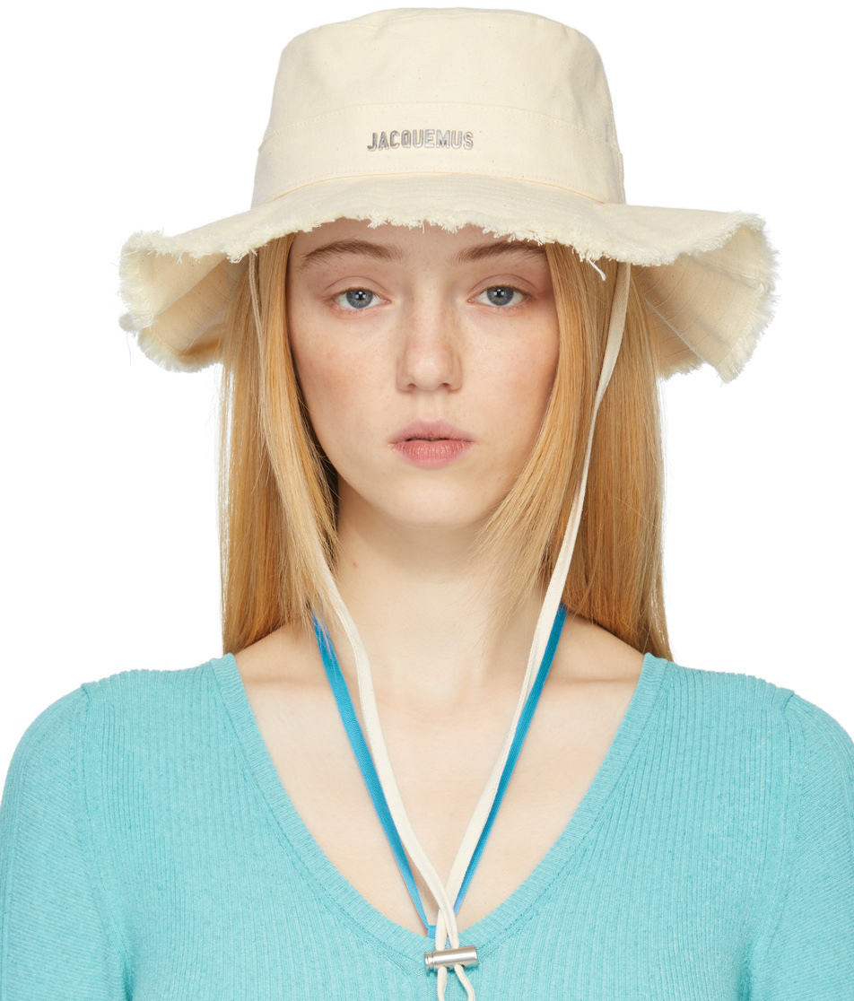 Jacquemus: Off-White La Montagne 'Le Bob Artichaut' Bucket Hat