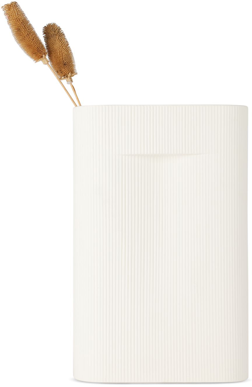 MUUTO OFF-WHITE RIDGE VASE
