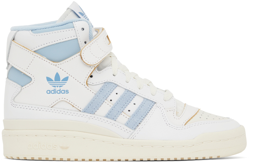 Baskets mi-montantes Forum blanc et bleu adidas Originals en solde