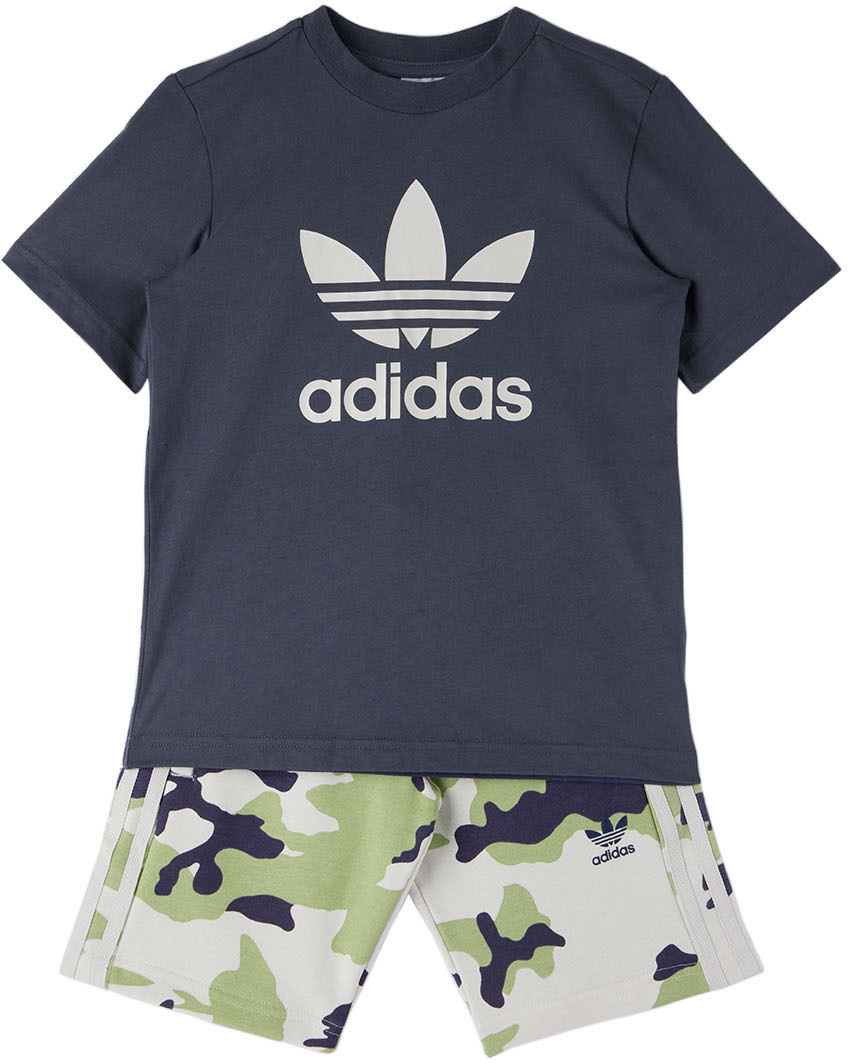 Shorts & Adidas set