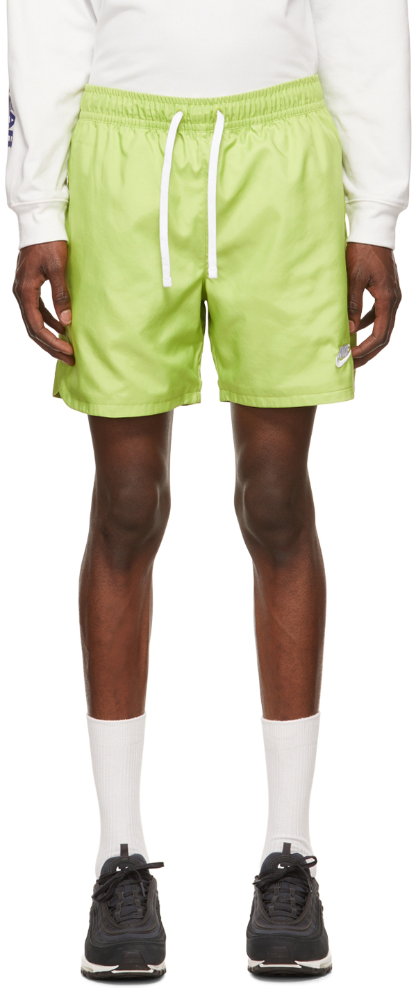 Nike Green Polyester Shorts In Grün