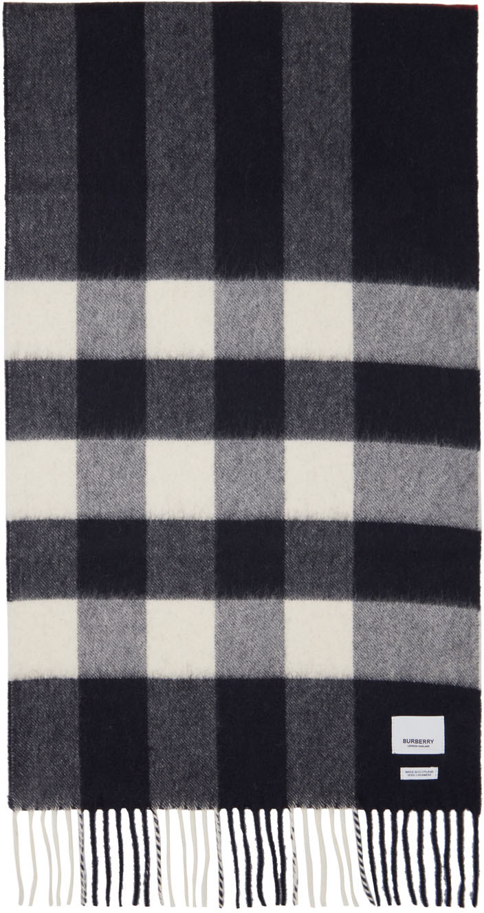 Burberry scarves for Men | SSENSE Canada