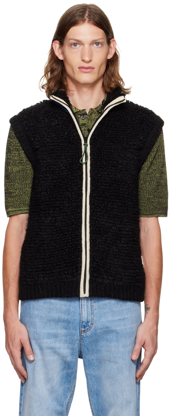 MARUNI.ベスト Marniのブラック Mountain ベストがセール中