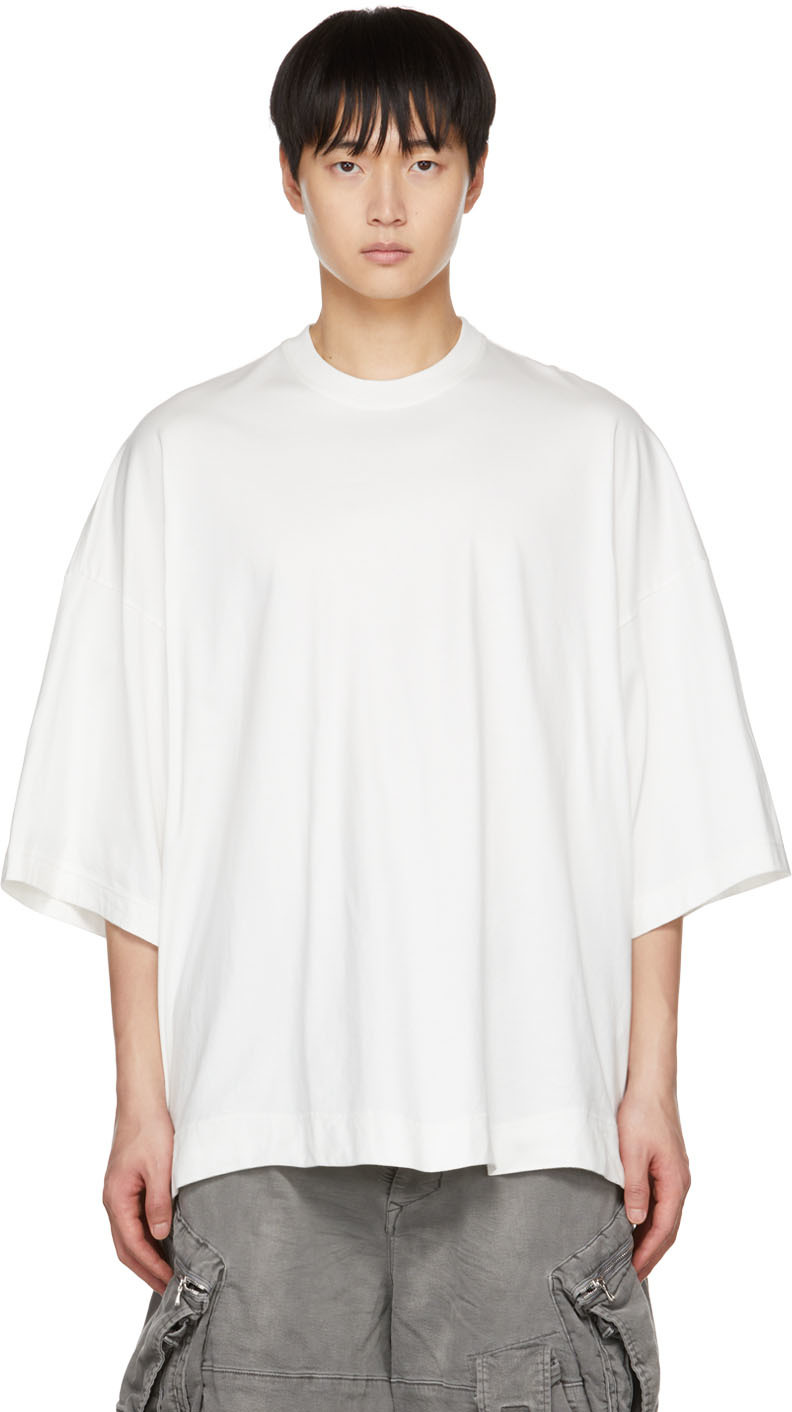Julius: White Graphic Print T-Shirt | SSENSE