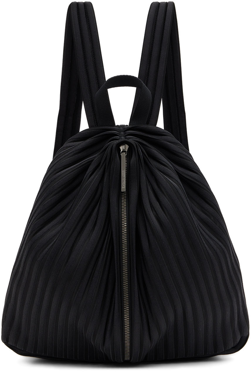 Black Linear Knit Backpack In 15 Black