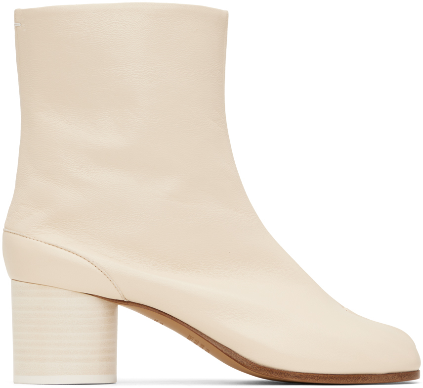 Maison Margiela Off-white Tabi Ankle Boots In T1003 White