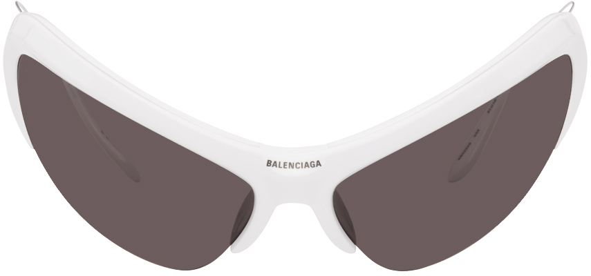 Balenciagaのホワイト Wire キャットアイサングラスがセール中