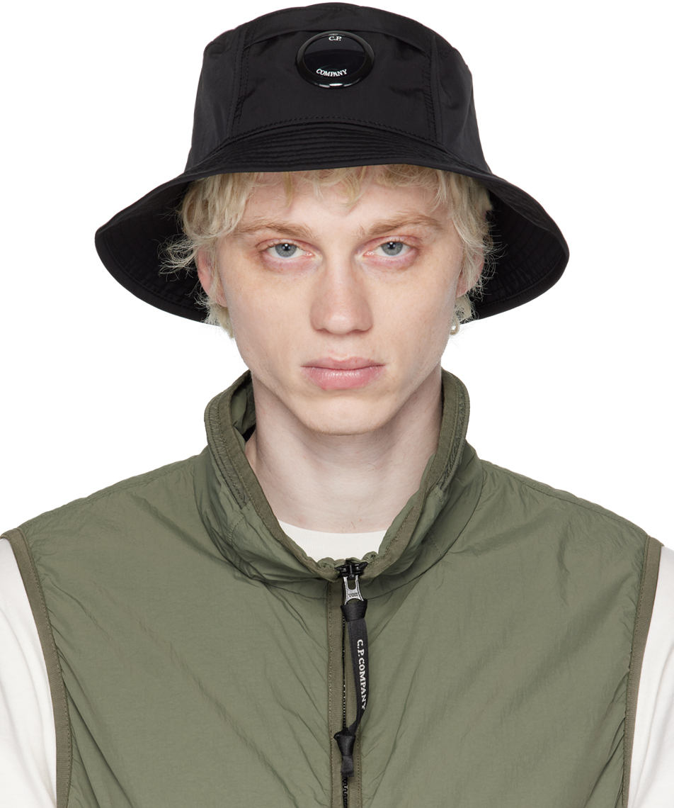 C.p. Company Lens-detail Bucket Hat In 999 Black