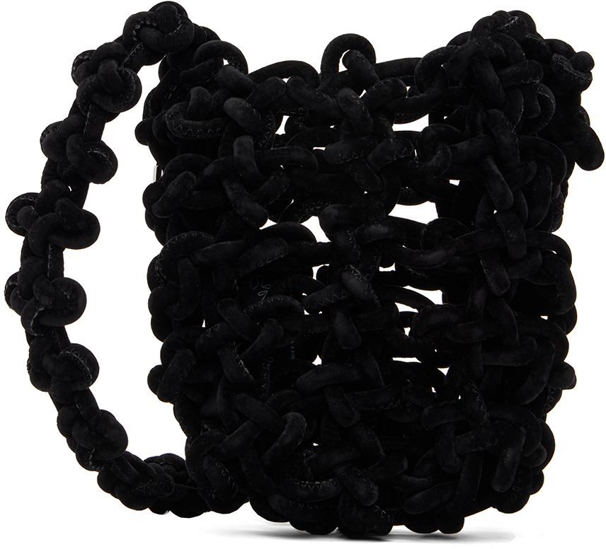 【関税込み】Kara ブラック Knot Tech ショルダーバッグ Black Knot Tech Shoulder Bag by KARA on Sale