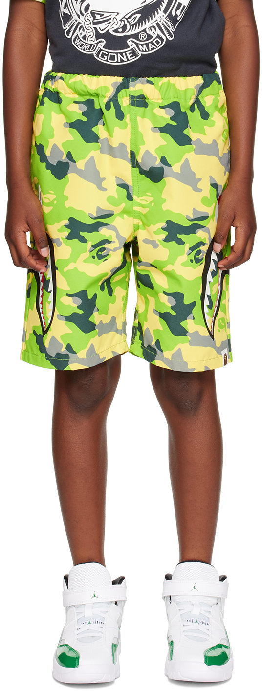 Shop Bape Kids Green Woodland Camo Side Shark Shorts