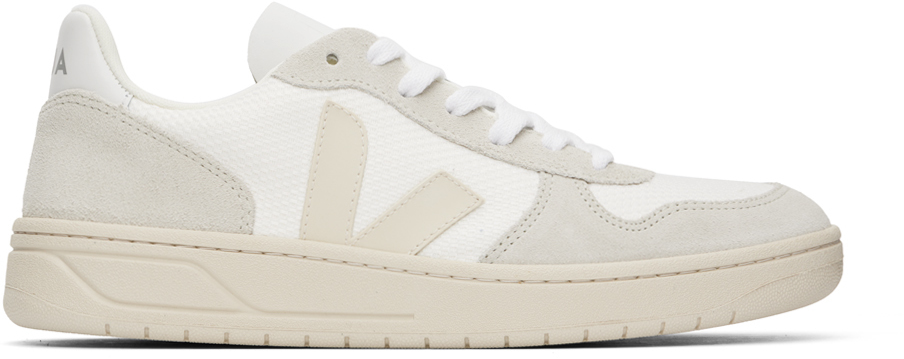 veja v12 b mesh black white