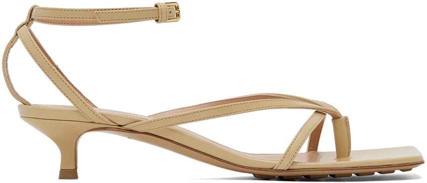 【関税込み】Bottega Veneta ベージュ Lounge サンダル Bottega Veneta: ベージュ Lounge サンダル | SSENSE 日本