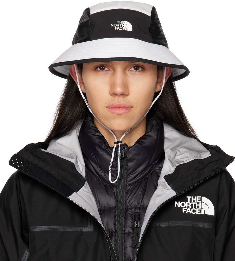 The North Face White & Black Tnf Run Bucket Hat In Ky4 Tnf Black/tnf Wh