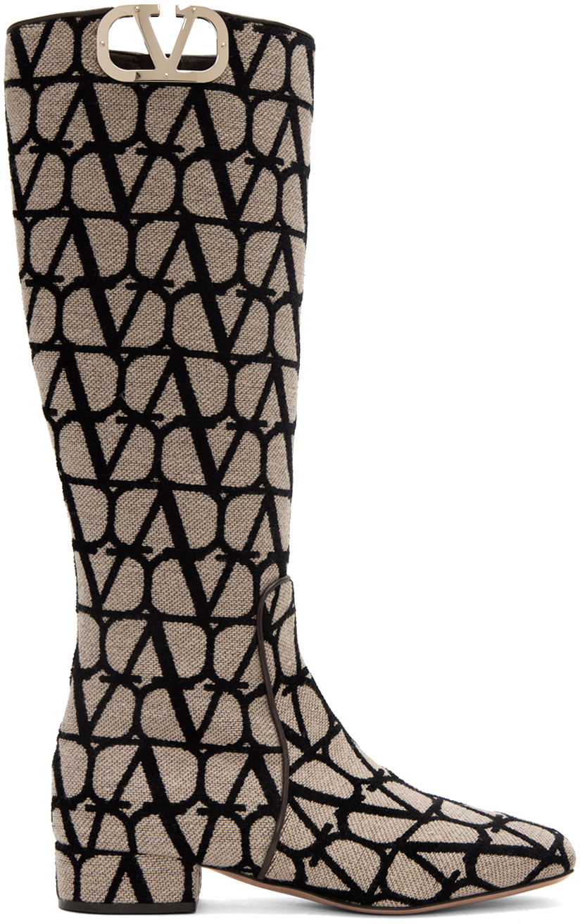 vlogo boots