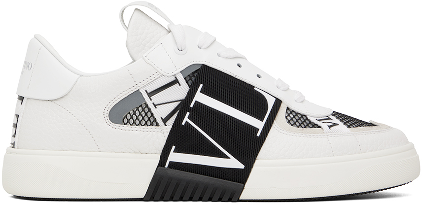 Shop Valentino White & Black Vl7n Sneakers In Q1x Bia/nero-bia/ne/